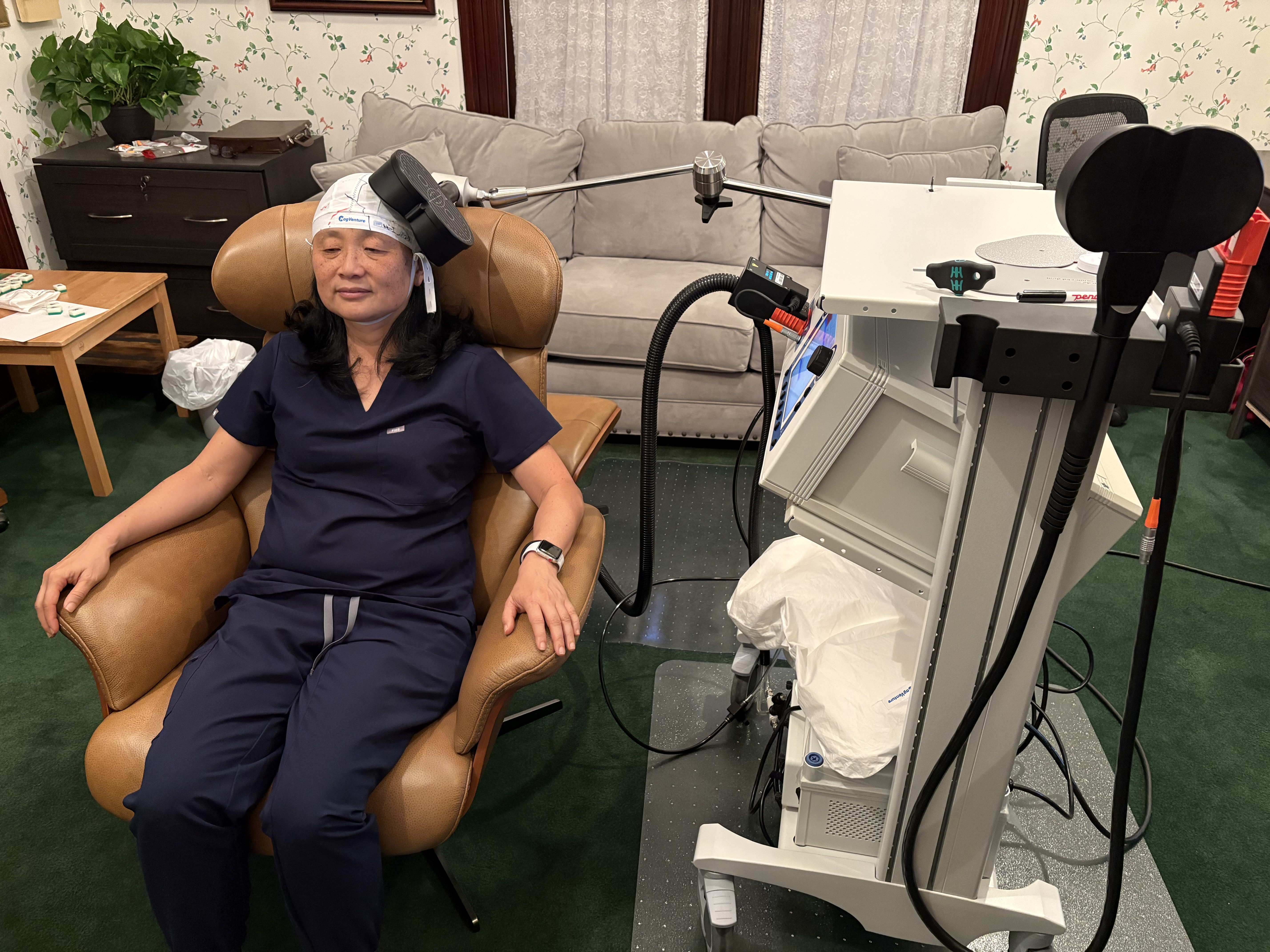 Mobile TMS setup in a comfortable home environment